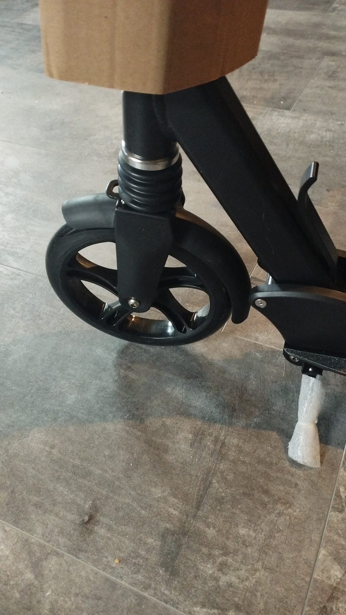 BELEEV 2 wheels Folding Kick Scooters for Kids